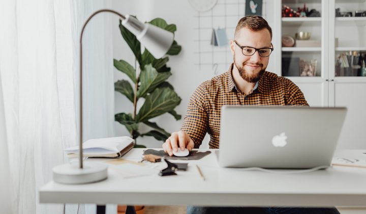 ¿Debo tener una página web?